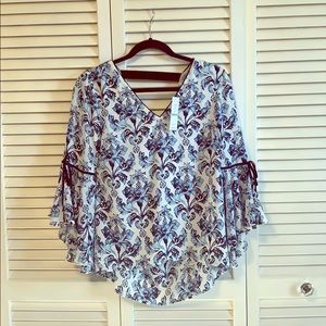 XS White House Black Market Damask Print Blouse